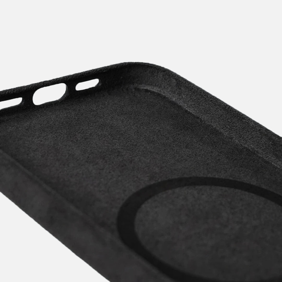 Alcantara Case - iPhone 15 - Black Edition